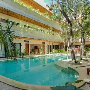 https://b1-etnica-tulum-residences-jungle-paradise.quintano-roohotels.com