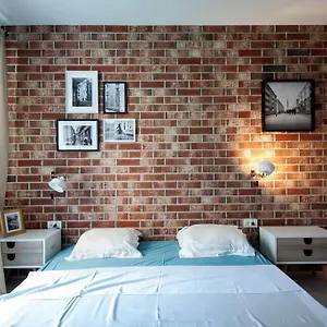 Retro Midtown Apartment Bucharest